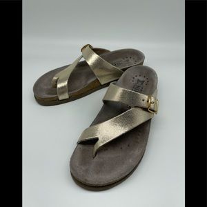Mephisto  Sandals leather size 7 1/2 Gold